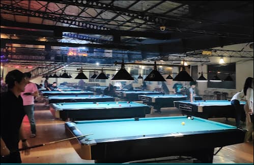 Berlian Billiard & Cafe