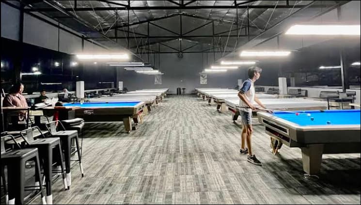 Mi Casa Billiard & Cafe