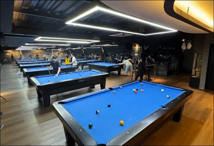 Mantra Pool Academy & Lounge
