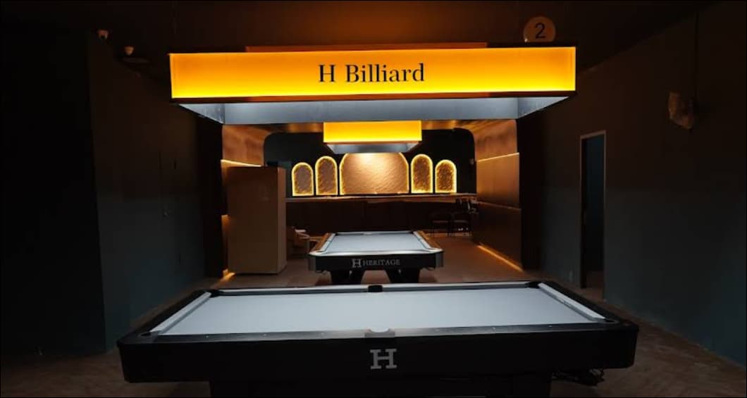 H billiard Pool and Lounge Harmonie