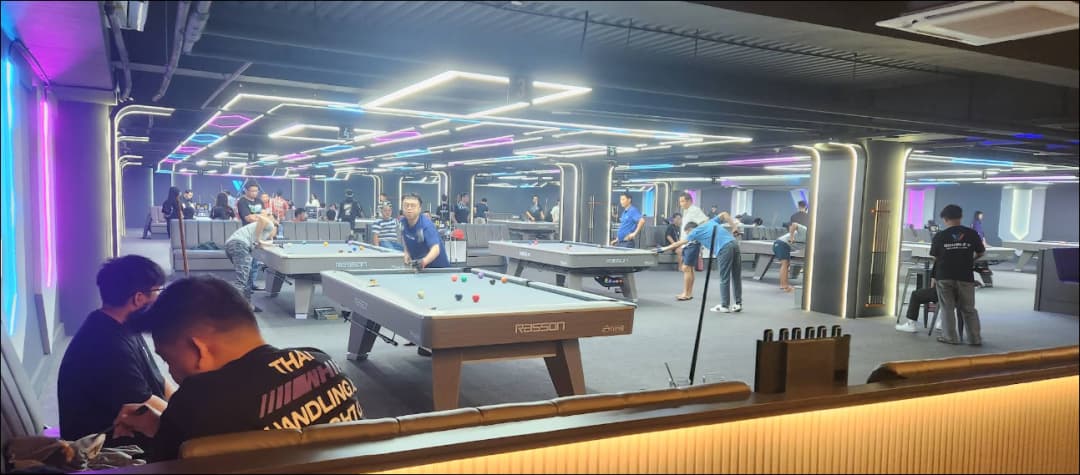 Double U Billiard & Cafe